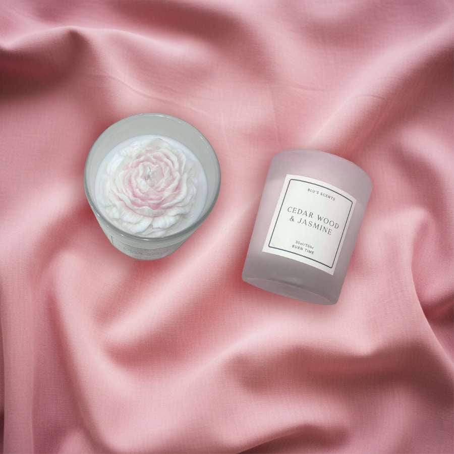 Cedarwood and jasmine candle