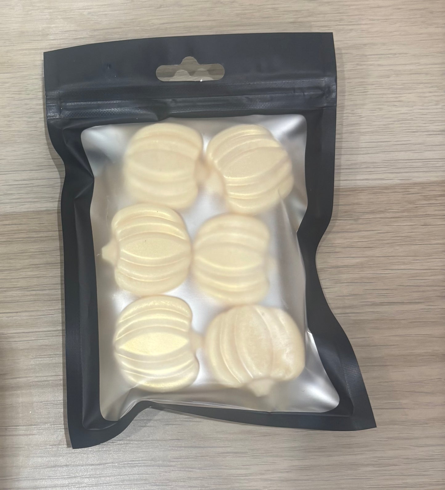 Wax melt pumpkins